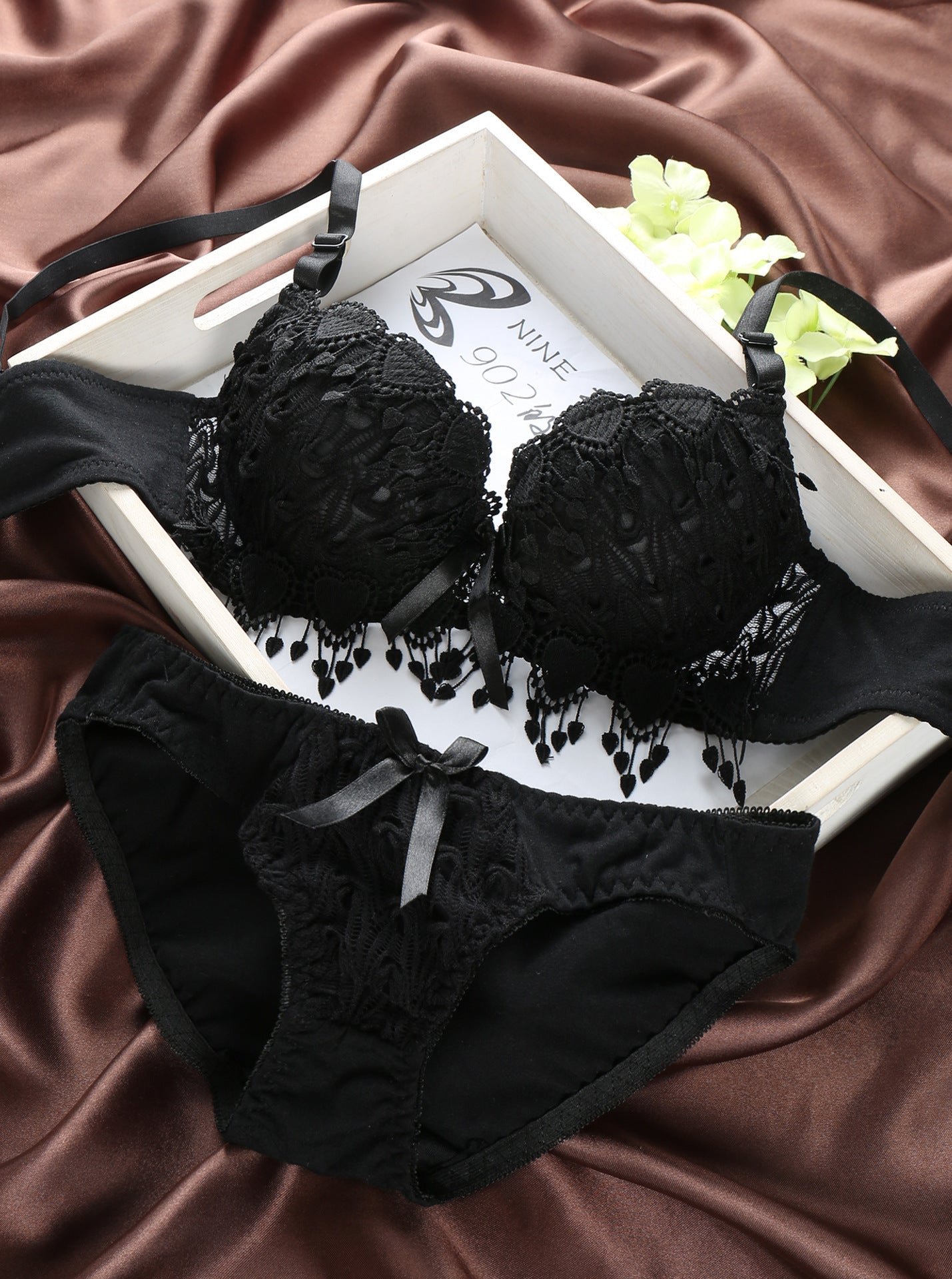 Sexy lace gathered bra set Veloura Intimate