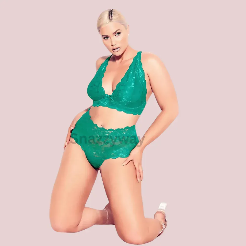 Moss Luxe Plus Size Bralette Veloura Intimate