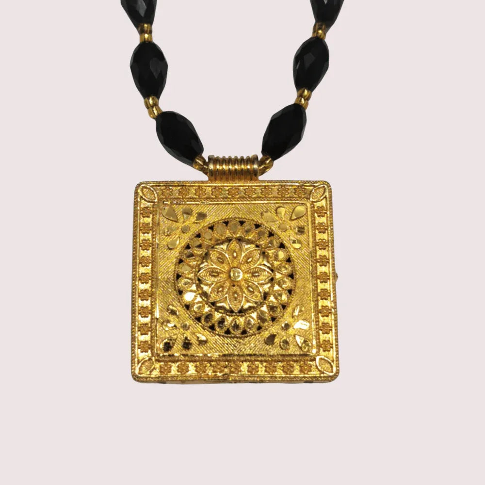Classic Onyx Charm Necklace Veloura Intimate