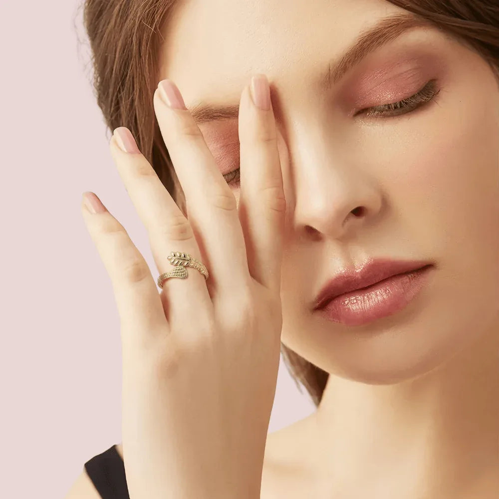 Leaf-Inspired Adjustable Gold Ring Veloura Intimate