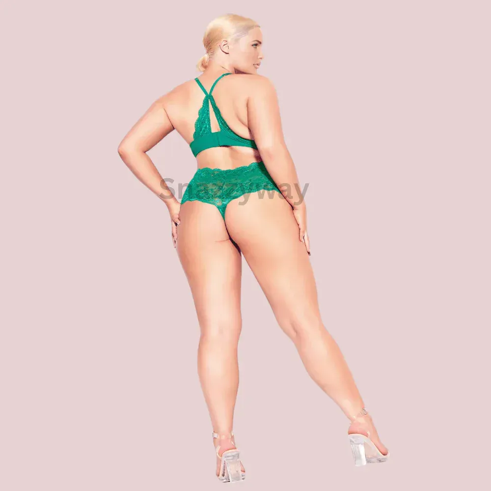 Moss Luxe Plus Size Bralette Veloura Intimate
