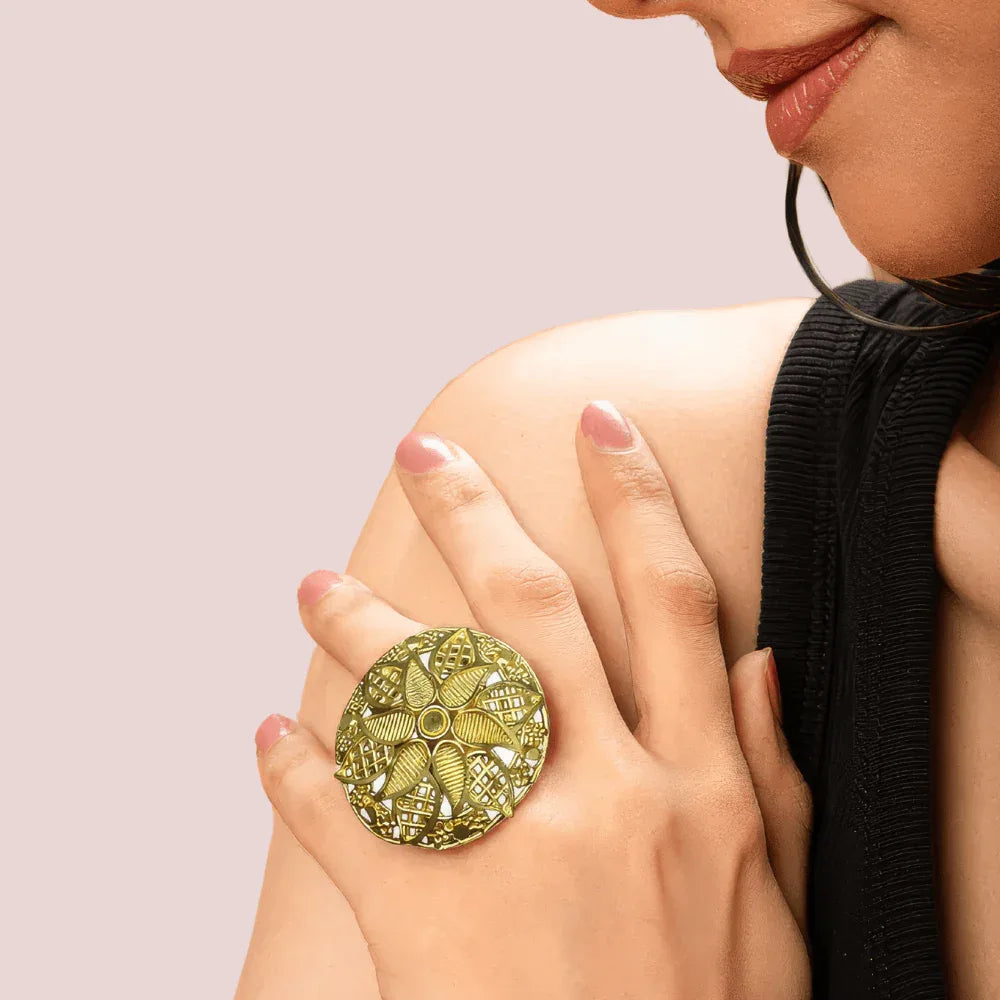 Vintage Floral Gold-Plated Statement Ring Veloura Intimate