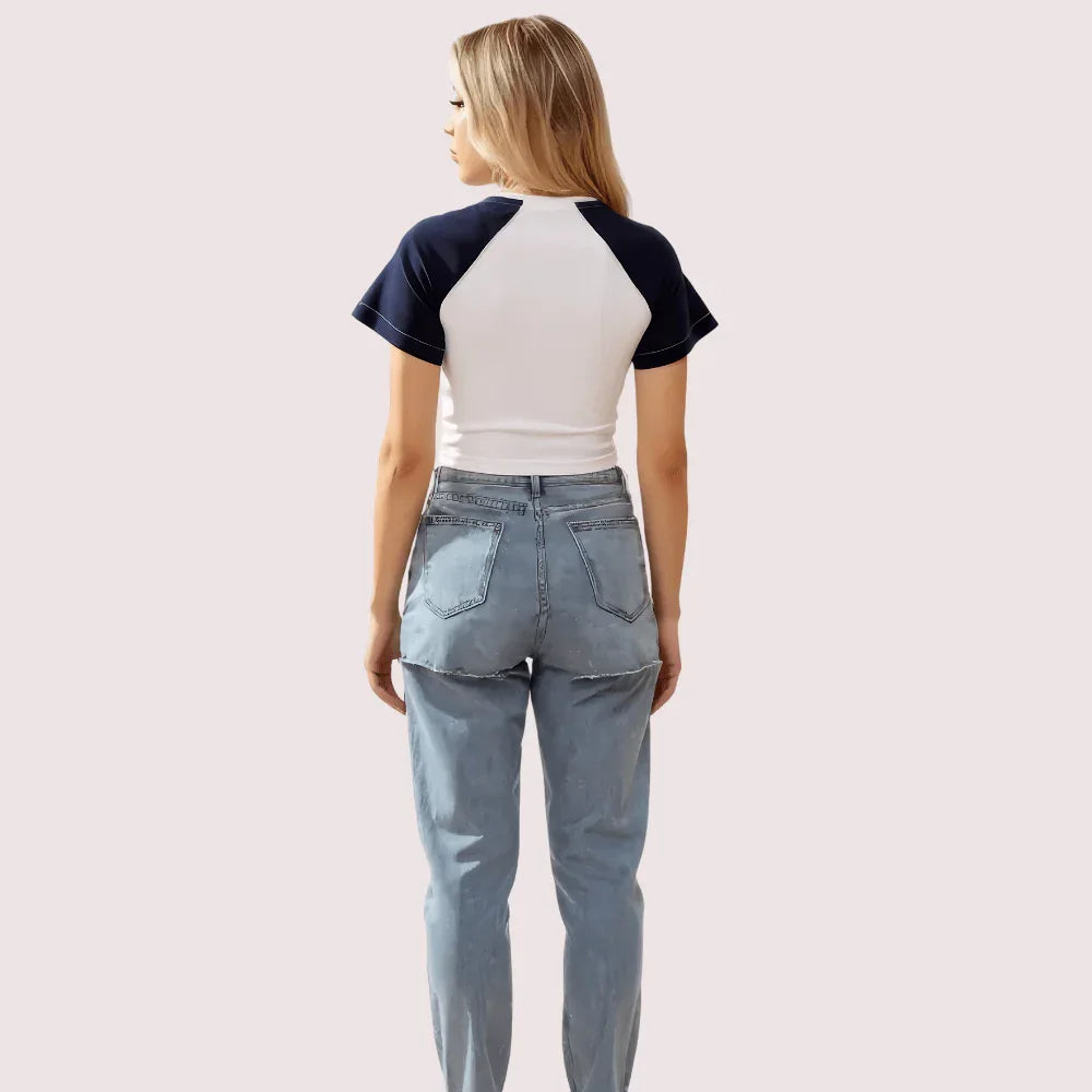 Women's Contrast Sleeve Graphic Crop Top – Urban Street Style Tee Veloura Intimate