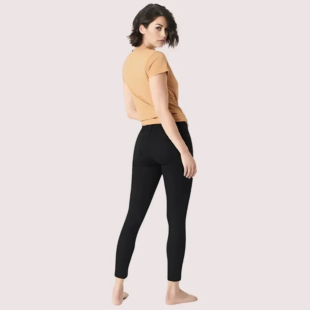 Women's Sleek Silhouette Black Skinny Fit Jeans Veloura Intimate